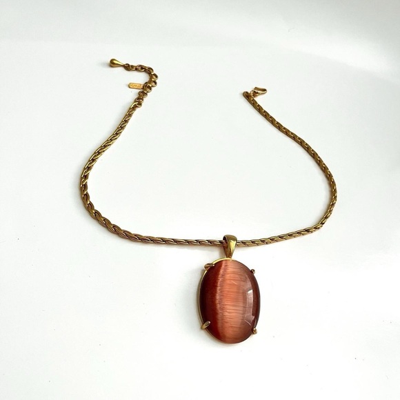 Vintage Chunky Gold Cats Eye Pendant Choker Necklace - Picture 9 of 9